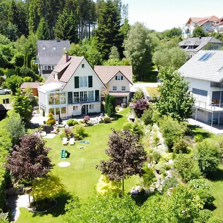 Pensión Wolfsgrund Und/oder - Luxus In Seenaehe Mit Tollem Garten