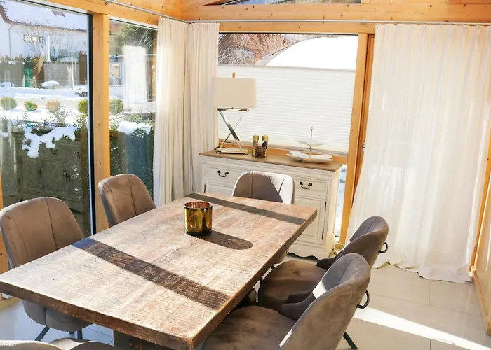 Wolfsgrund Und/oder - Luxus In Seenähe Mit Tollem Garten Gasthof *