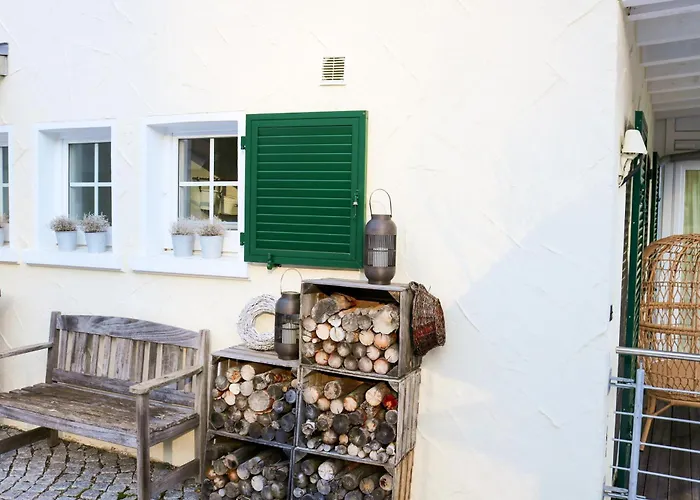 Wolfsgrund Und/oder - Luxus In Seenähe Mit Tollem Garten Gasthof *