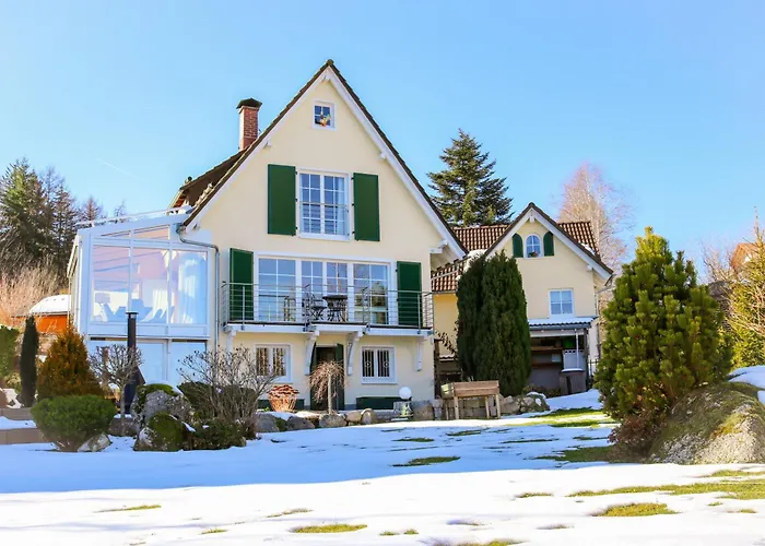 Wolfsgrund Und/oder - Luxus In Seenähe Mit Tollem Garten Gasthof